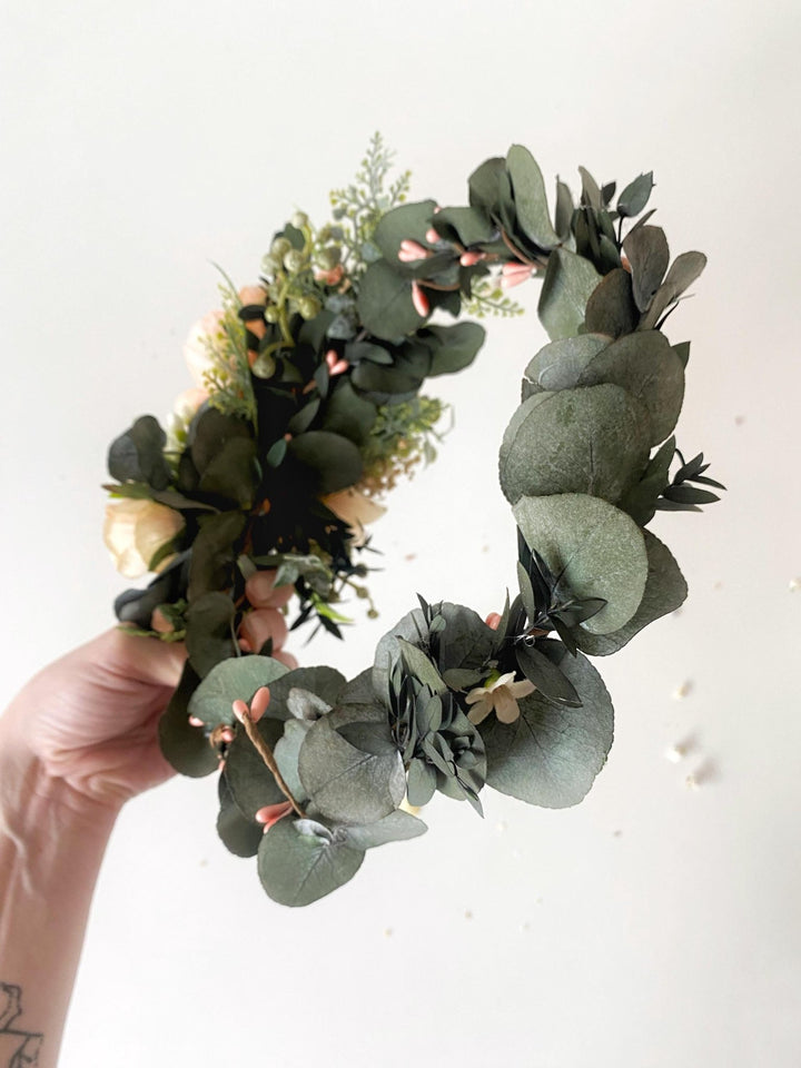 Peach Flower Headpiece: Boho Greenery Hair Wreath with Comb – handmade floral hair accessory by magaela