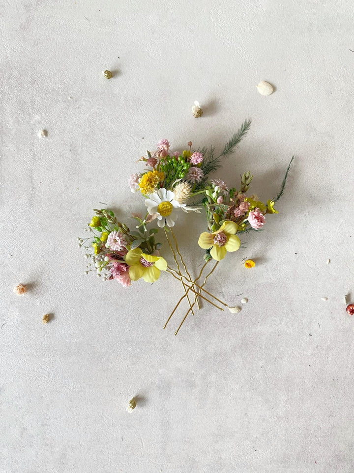 Daisy Flower Hair Pins: Yellow & Pink Boho Wedding Hair Accessories – handmade floral hair accessory by magaela