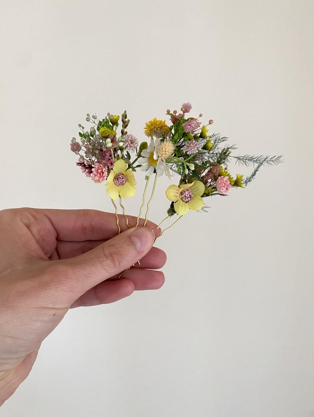 Daisy Flower Hair Pins: Yellow & Pink Boho Wedding Hair Accessories – handmade floral hair accessory by magaela