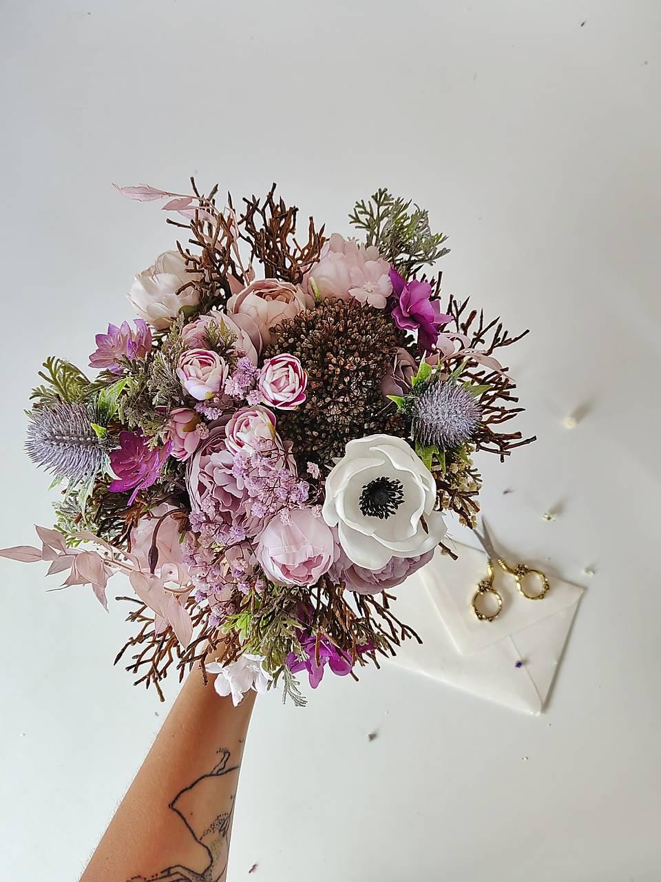 Purple & White Bridal Bouquet: Romantic Boho Wedding Flowers – handmade floral hair accessory by magaela