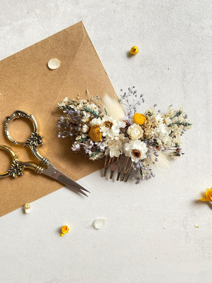 Dried Flower Hair Comb: Rustic Wedding Bridal Hair Clip – handmade floral hair accessory by magaela