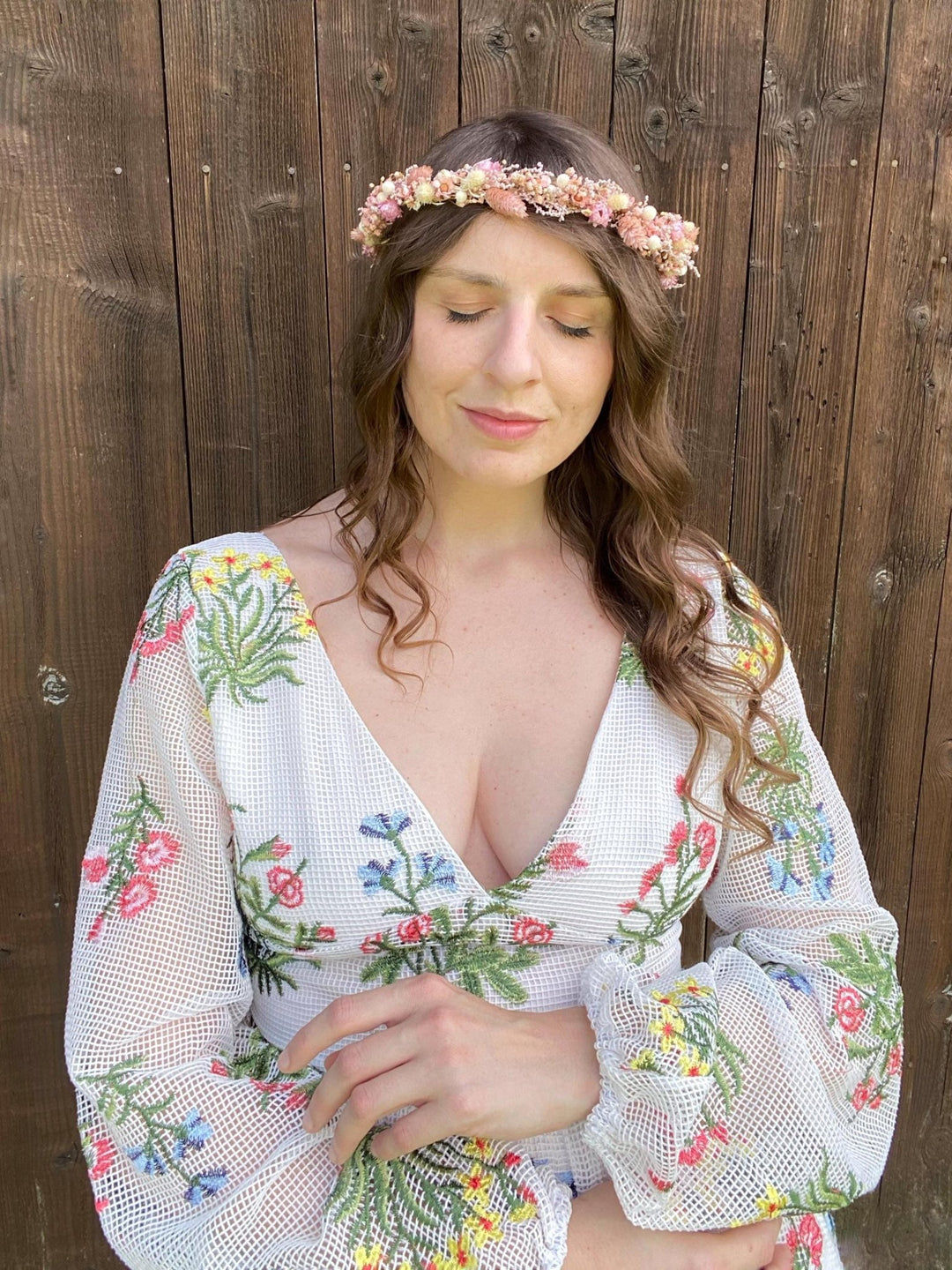 Preserved Flower Bridal Crown: Romantic Dried Flower Wedding Wreath – handmade floral hair accessory by magaela