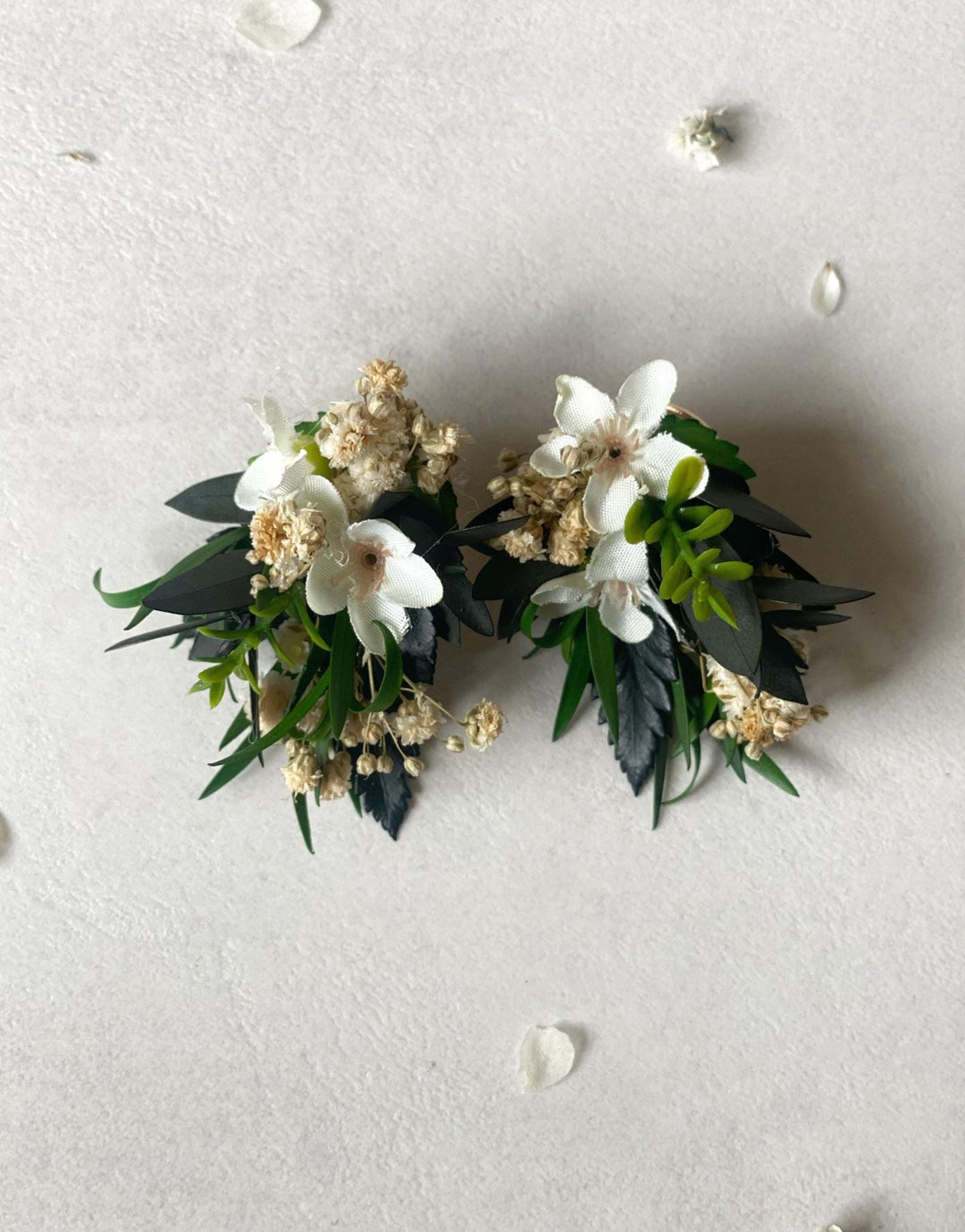 Greenery Flower Earrings: Fern Wedding Jewelry – handmade floral hair accessory by magaela