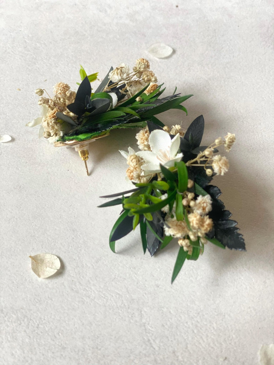 Greenery Flower Earrings: Fern Wedding Jewelry – handmade floral hair accessory by magaela