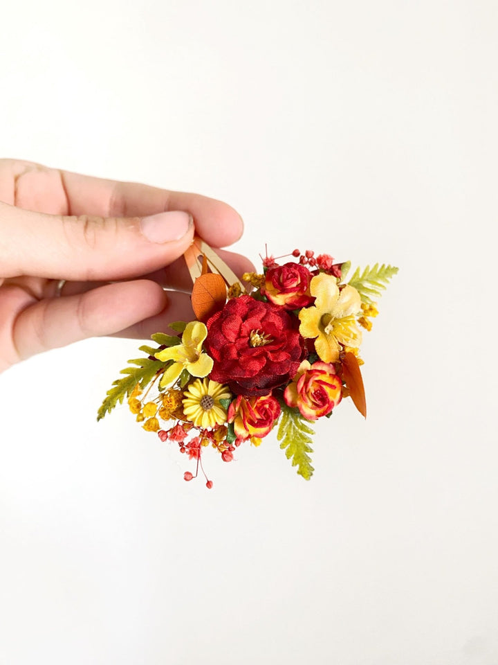 Autumn Flower Hair Clip: Red & Yellow Cottagecore Accessory – handmade floral hair accessory by magaela