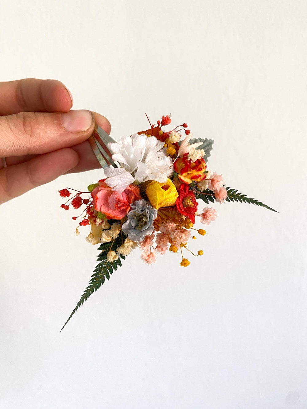 Colorful Flower Hair Clip: Cottagecore Boho Style – handmade floral hair accessory by magaela