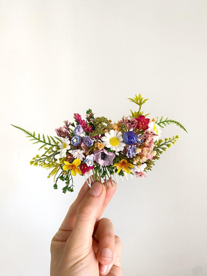 Wildflower Bridal Hair Comb: Boho Wedding Meadow Accessory – handmade floral hair accessory by magaela