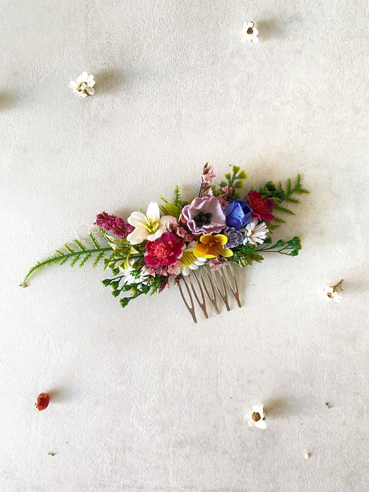 Wildflower Bridal Hair Comb: Boho Wedding Meadow Accessory – handmade floral hair accessory by magaela