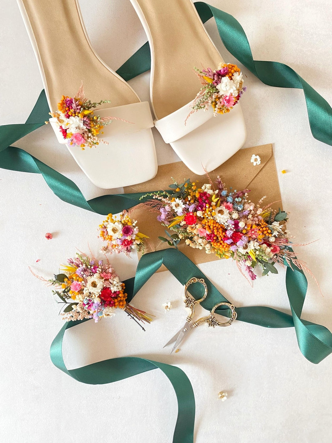 Rustic Meadow Boutonniere: Preserved Wildflower Groomsmen Corsage – handmade floral hair accessory by magaela