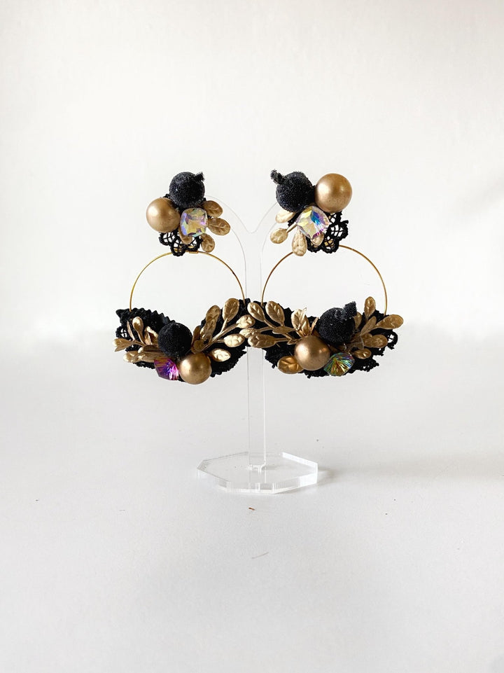 Gold Flower Circle Earrings: Bridal Jewelry, Blackberries – handmade floral hair accessory by magaela