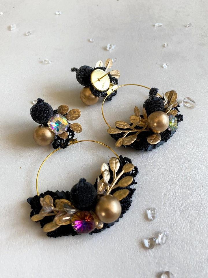 Gold Flower Circle Earrings: Bridal Jewelry, Blackberries – handmade floral hair accessory by magaela