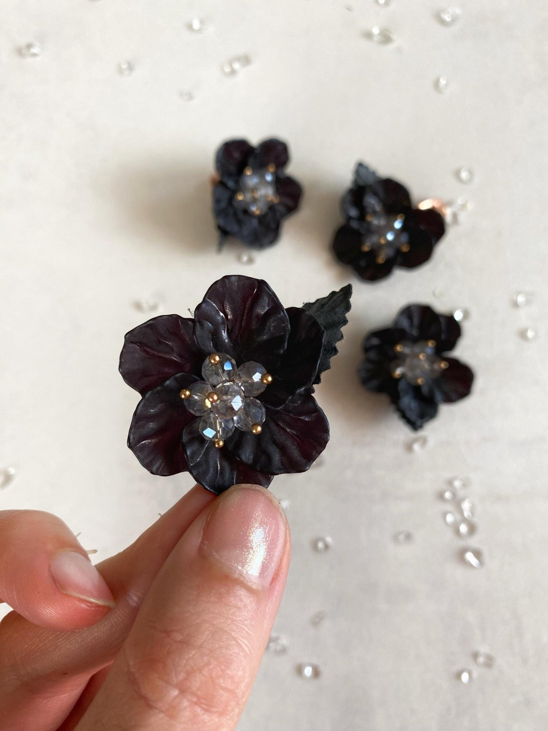 Black Floral Shoe Clips: Glam Wedding Bridal Shoe Decoration – handmade floral hair accessory by magaela