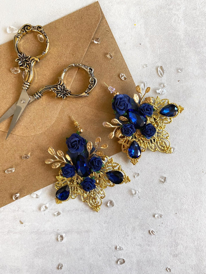 Royal Blue & Gold Glamour Earrings: Vintage Style Bridal Jewelry – handmade floral hair accessory by magaela