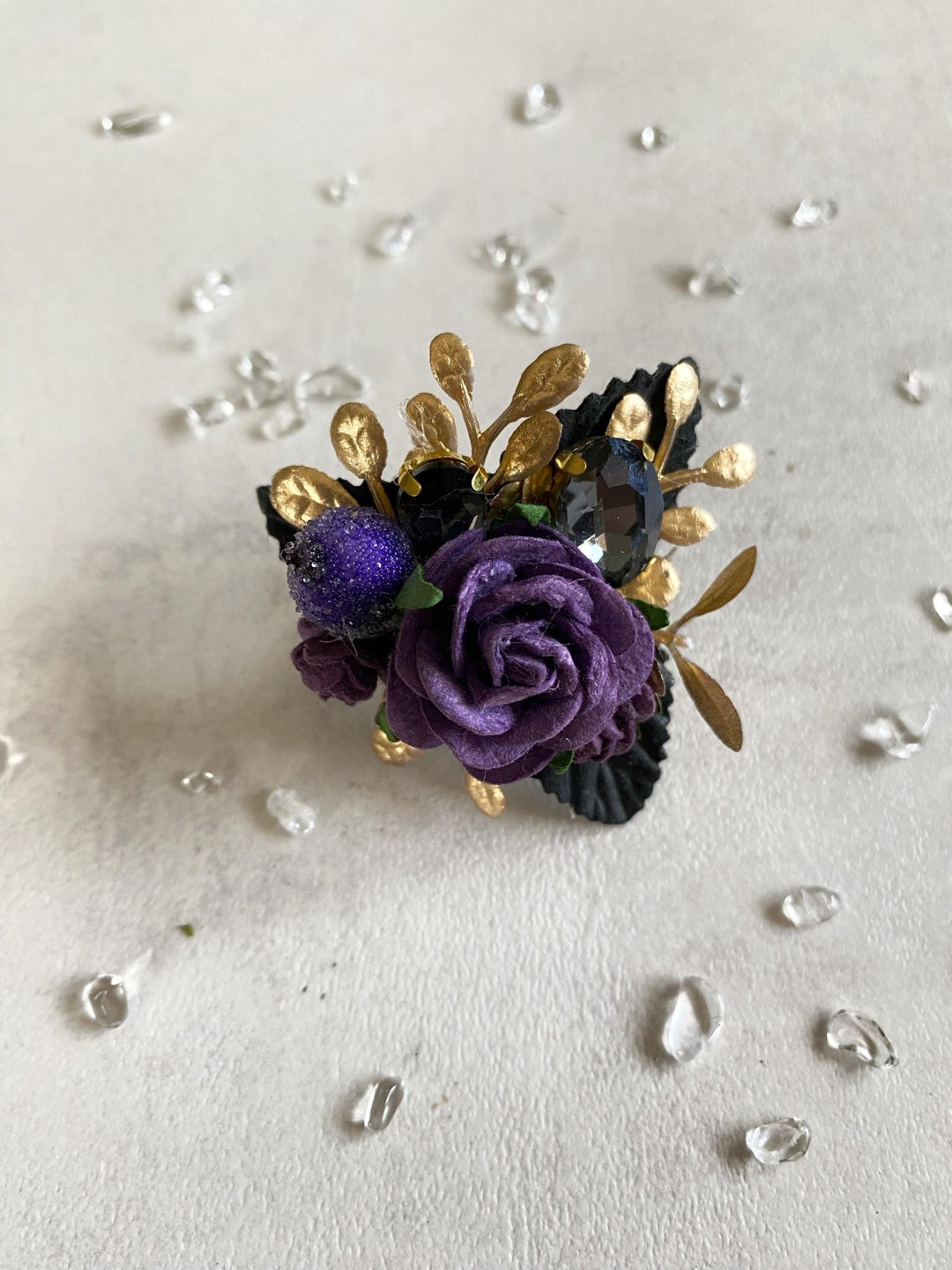 Purple Flower Ring: Glam Gold Tone Floral Jewelry – handmade floral hair accessory by magaela