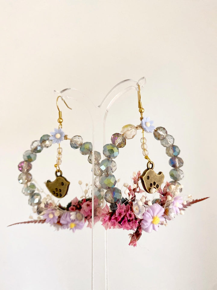 Pastel Bird Circle Earrings: Handmade Beaded Cottagecore Jewelry – handmade floral hair accessory by magaela