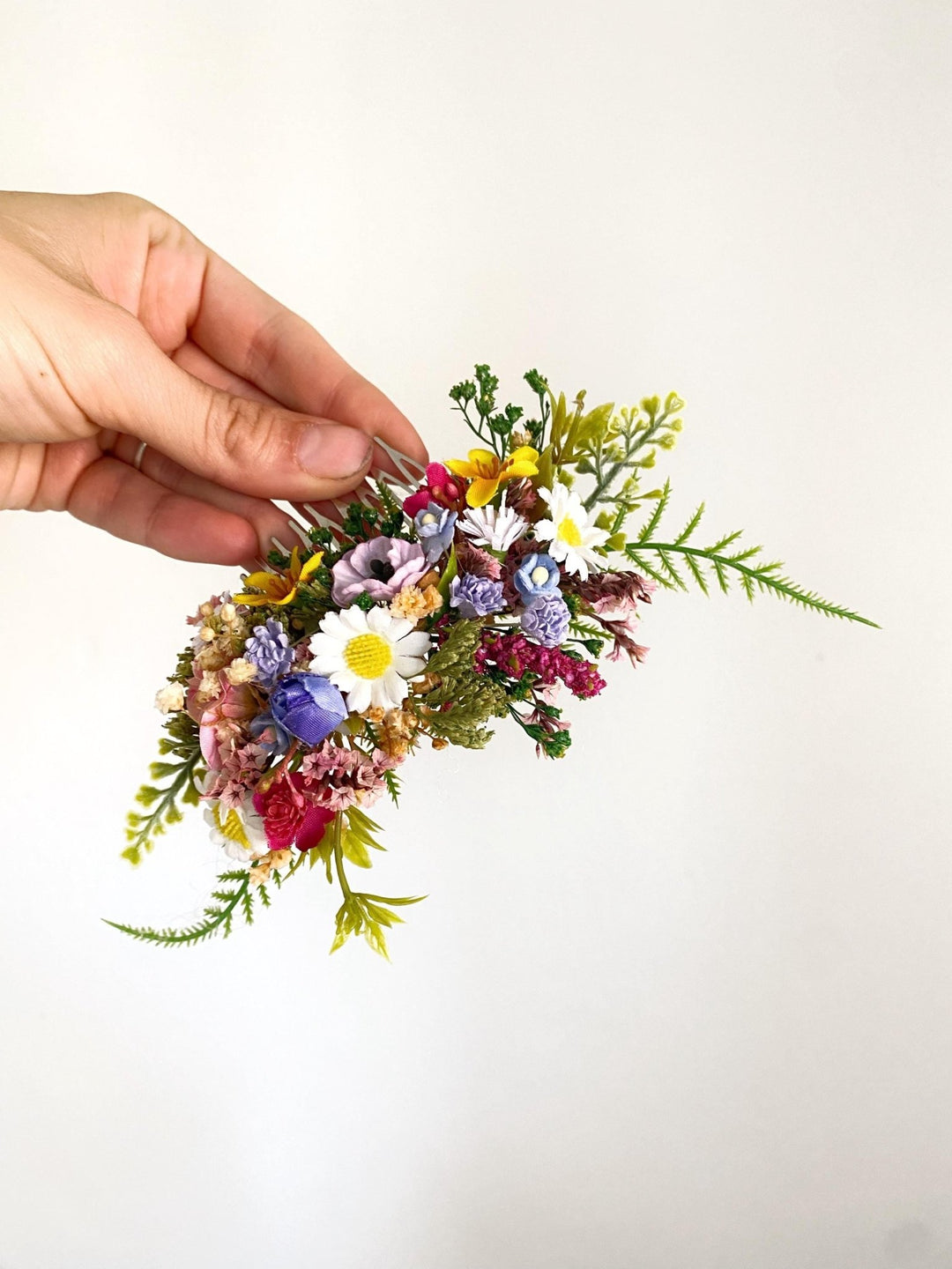 Wildflower Bridal Hair Comb: Boho Wedding Meadow Accessory – handmade floral hair accessory by magaela
