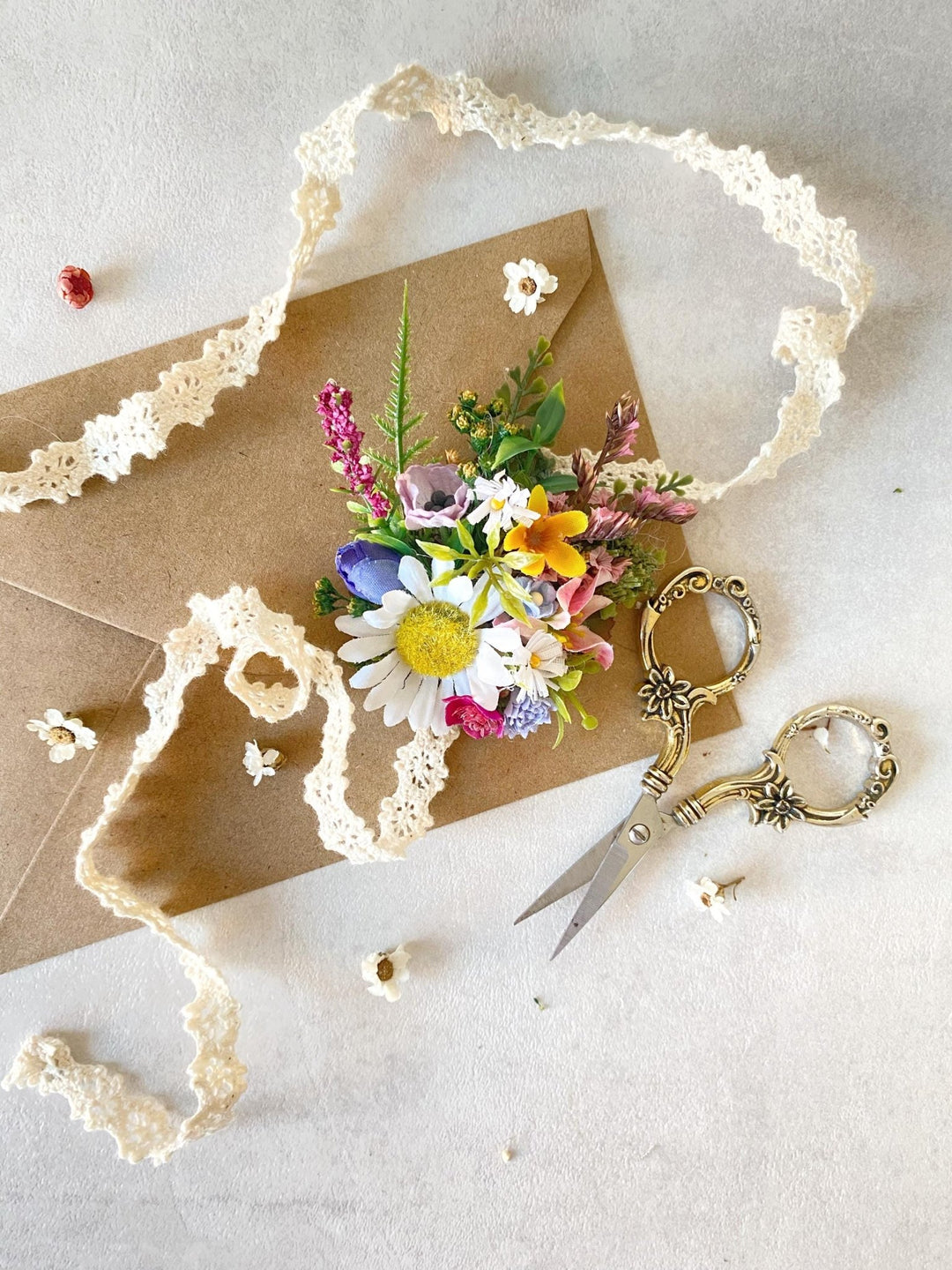 Daisy Flower Bracelet: Lace Corsage, Meadow Wedding Jewelry – handmade floral hair accessory by magaela