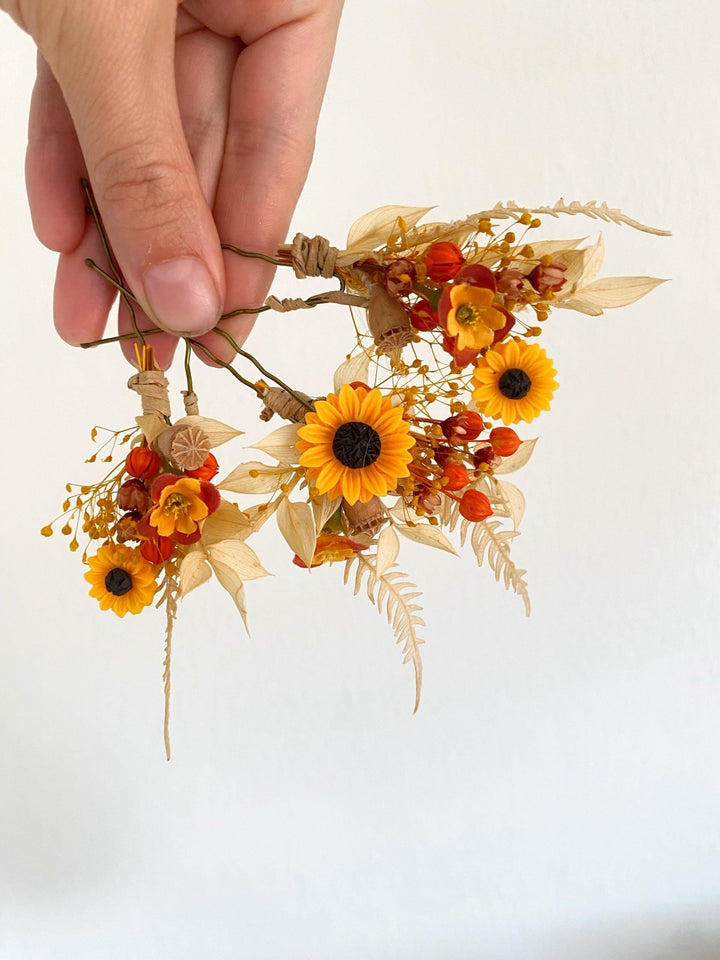 Sunflower Hair Pins: Boho Wedding Hair Clips, Cottagecore Style – handmade floral hair accessory by magaela