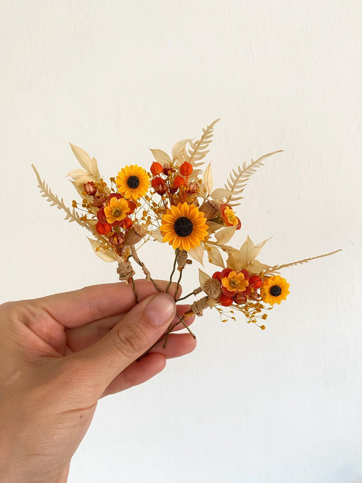 Sunflower Hair Pins: Boho Wedding Hair Clips, Cottagecore Style – handmade floral hair accessory by magaela