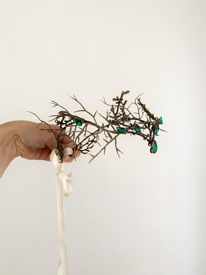Emerald Green Fairy Crown: Woodland Wedding Bridal Tiara – handmade floral hair accessory by magaela
