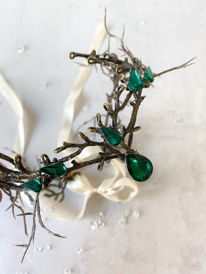 Emerald Green Fairy Crown: Woodland Wedding Bridal Tiara – handmade floral hair accessory by magaela