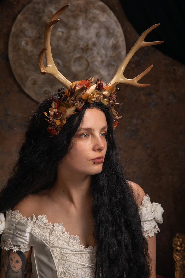 Woodland Antler Crown: Autumn Fairy Headpiece – handmade floral hair accessory by magaela