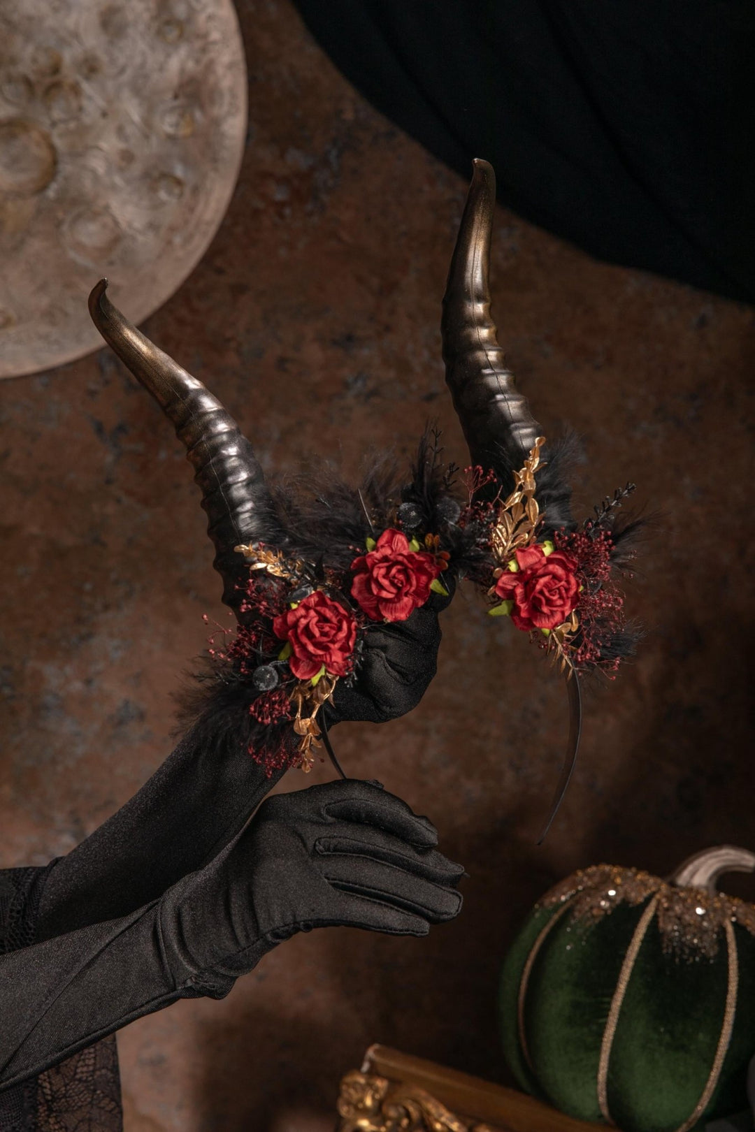 Black Horns Flower Crown: Gothic Wedding Headpiece, Pagan Fest – handmade floral hair accessory by magaela