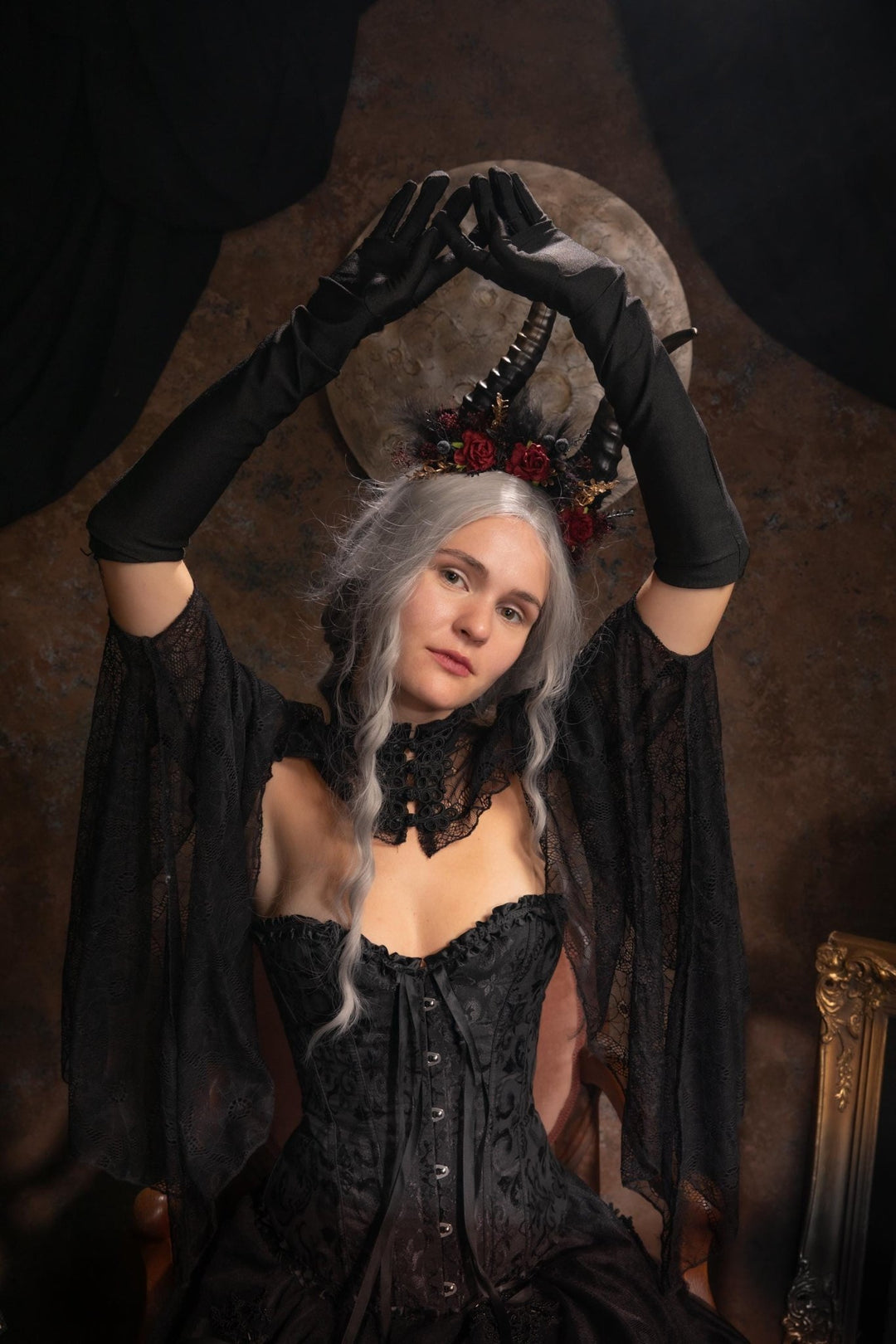 Black Horns Flower Crown: Gothic Wedding Headpiece, Pagan Fest – handmade floral hair accessory by magaela