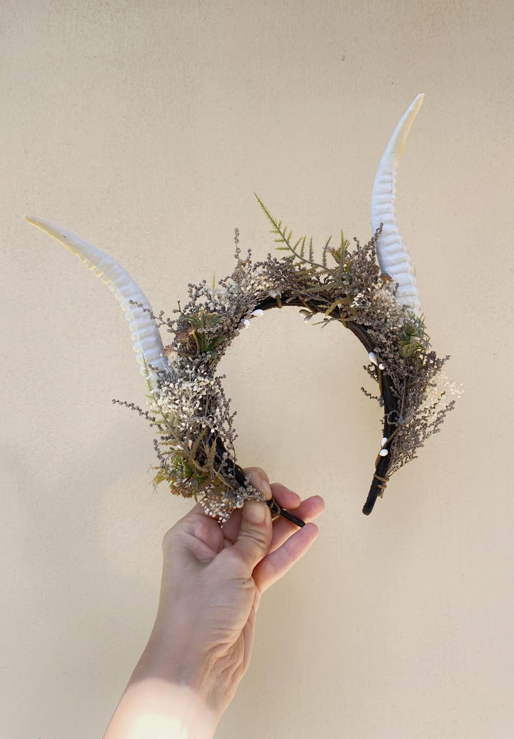 White Horns Flower Crown: Gothic Wedding Headpiece, Pagan Witch – handmade floral hair accessory by magaela
