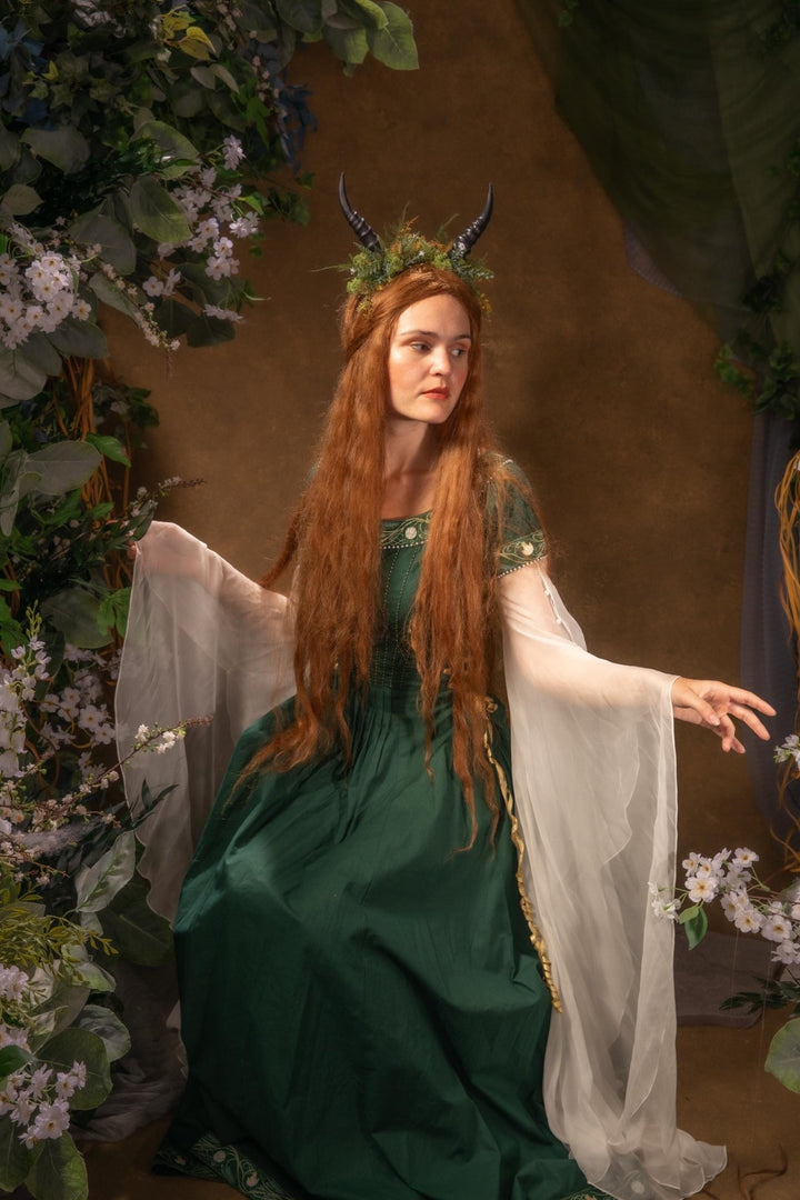 Woodland Horns Crown: Pagan Wiccan Headband, Fairycore Halloween – handmade floral hair accessory by magaela