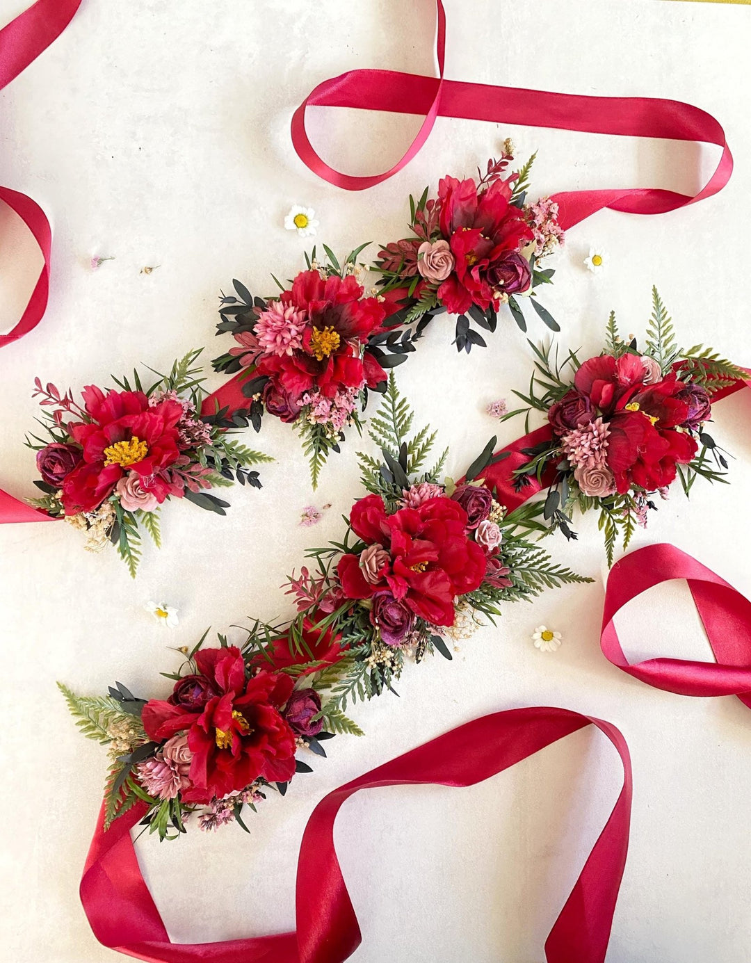 Floral Dog Collar: Burgundy Pink Wedding Flower Collar – handmade floral hair accessory by magaela