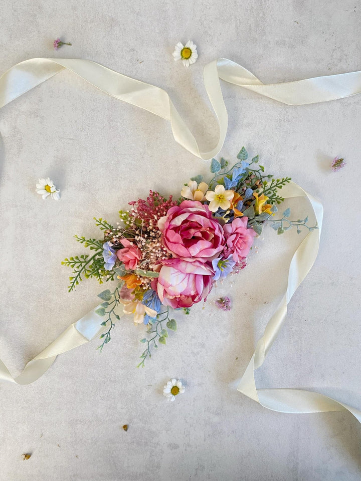 Floral Dog Collar: Garden Wedding Flower Collar, M Size – handmade floral hair accessory by magaela