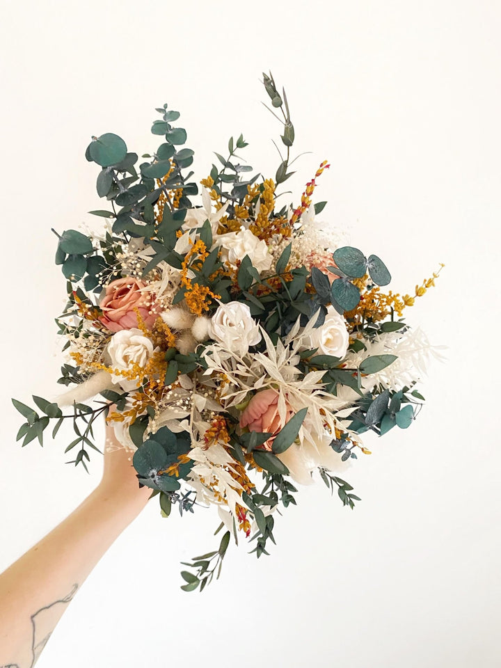 Earthy tones Bridal Bouquet: Rustic Autumn Boho Wedding – handmade floral hair accessory by magaela