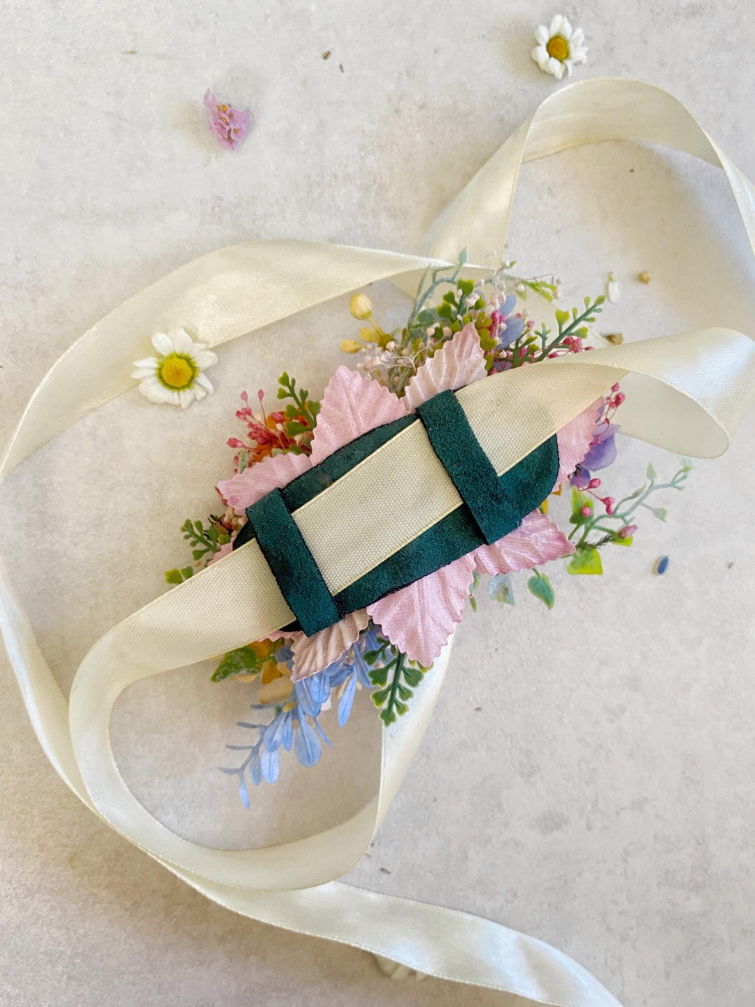 Floral Dog Collar - Garden Wedding Flower Collar (S Size) – handmade floral hair accessory by magaela