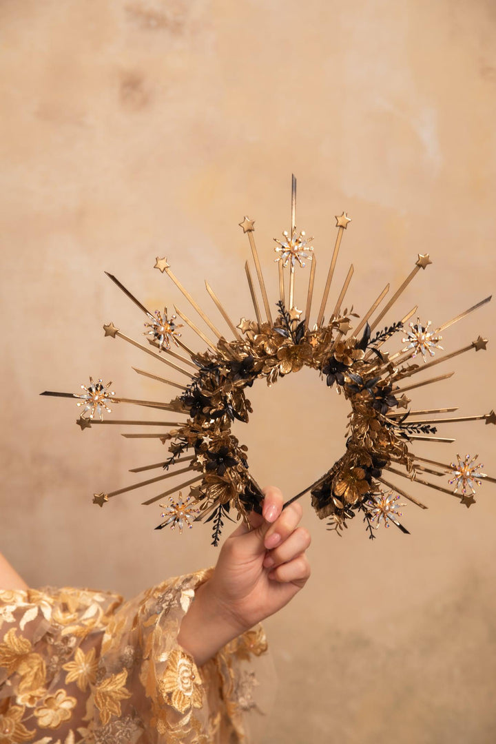 Gold and black Halo Crown: Luxury Bridal Headpiece with veil – handmade floral hair accessory by magaela