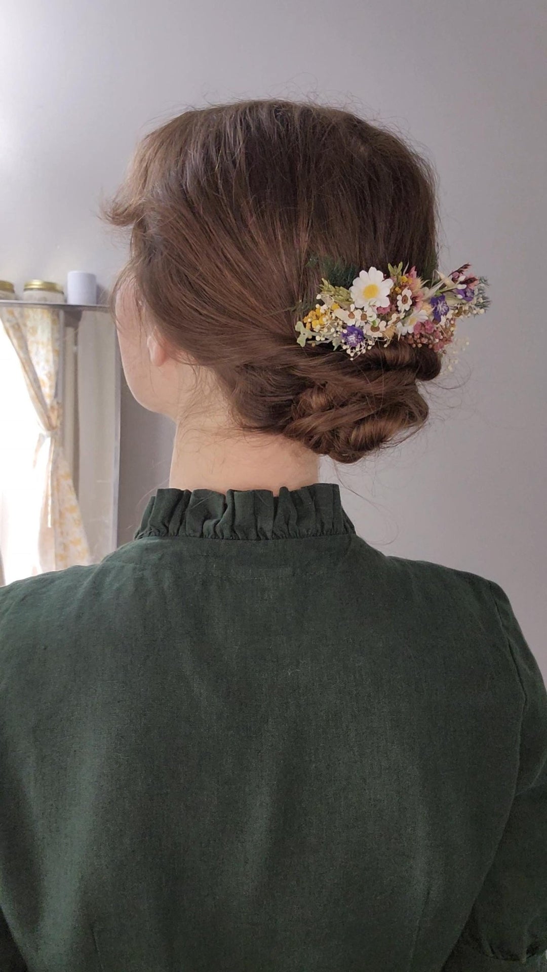 Wildflower Bridal Hair Comb – Meadow Daisy Hairpiece, Rustic Boho Wedding Hair Accessory – handmade floral hair accessory by magaela