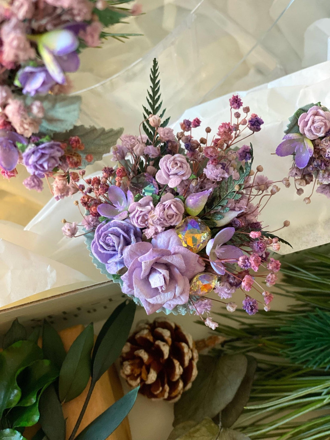 Handmade gift box "Flashes of dimming" - purple headband, brooch and earrings – handmade floral hair accessory by magaela