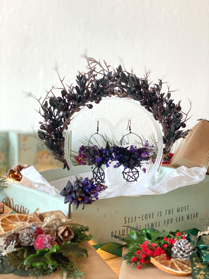 Handmade gift box "Forest witch" - gothic set of headpiece, circle earrings and ring – handmade floral hair accessory by magaela