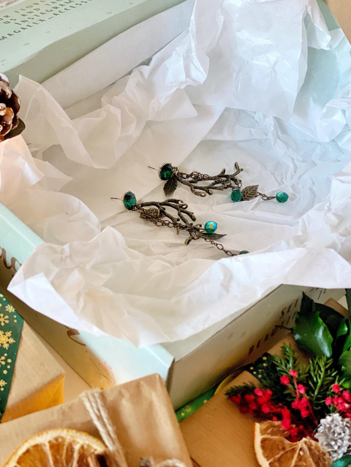 Handamde gift box "Elven secrets" - fairy tiara, rings and earrings – handmade floral hair accessory by magaela