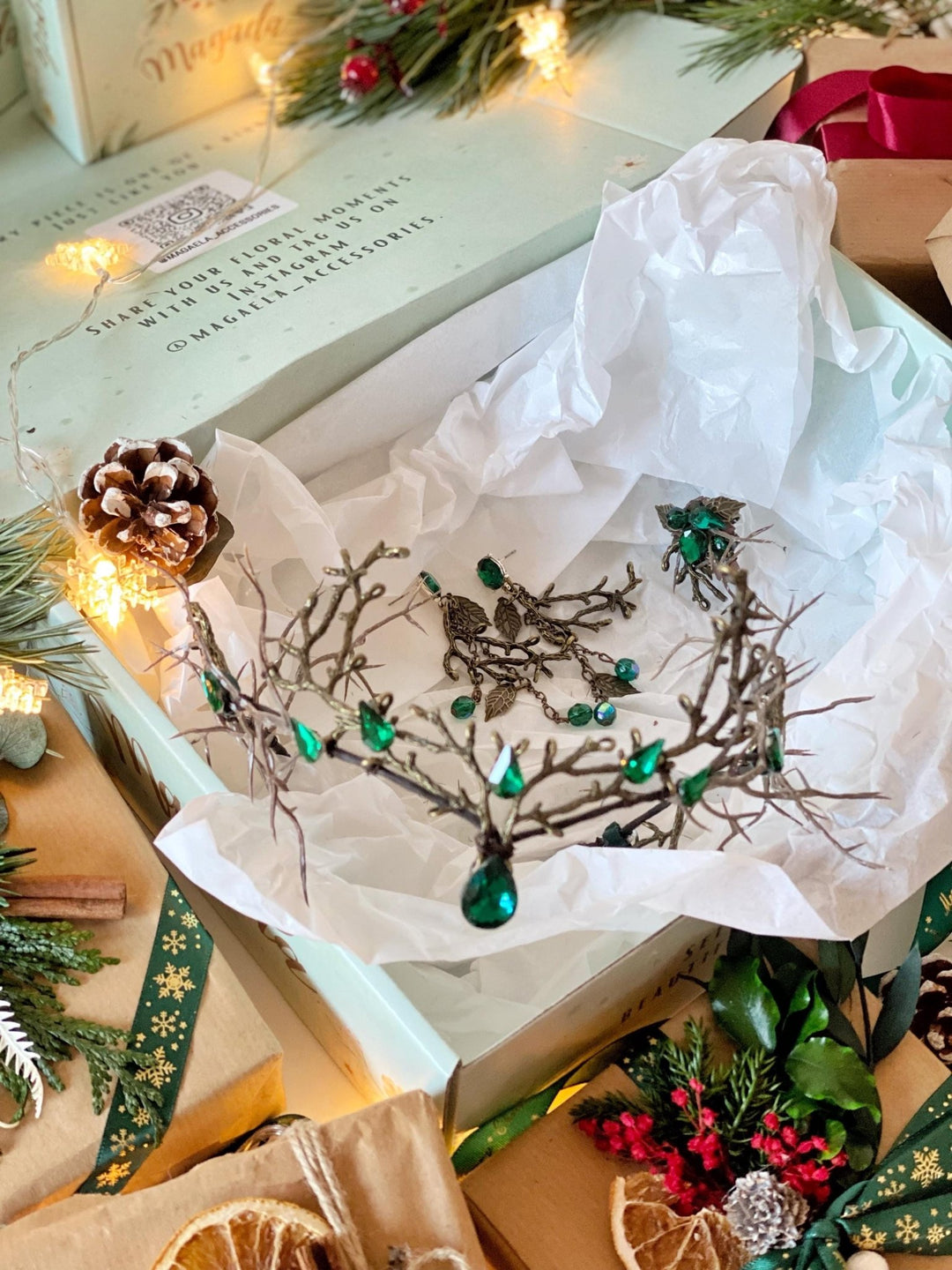 Handamde gift box "Elven secrets" - fairy tiara, rings and earrings – handmade floral hair accessory by magaela