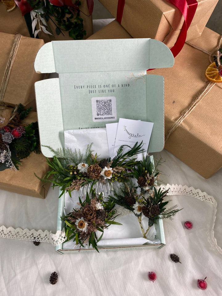 Handmade gift box "The rustling of the forest" - woodland hair comb, bracelet and hairpins – handmade floral hair accessory by magaela