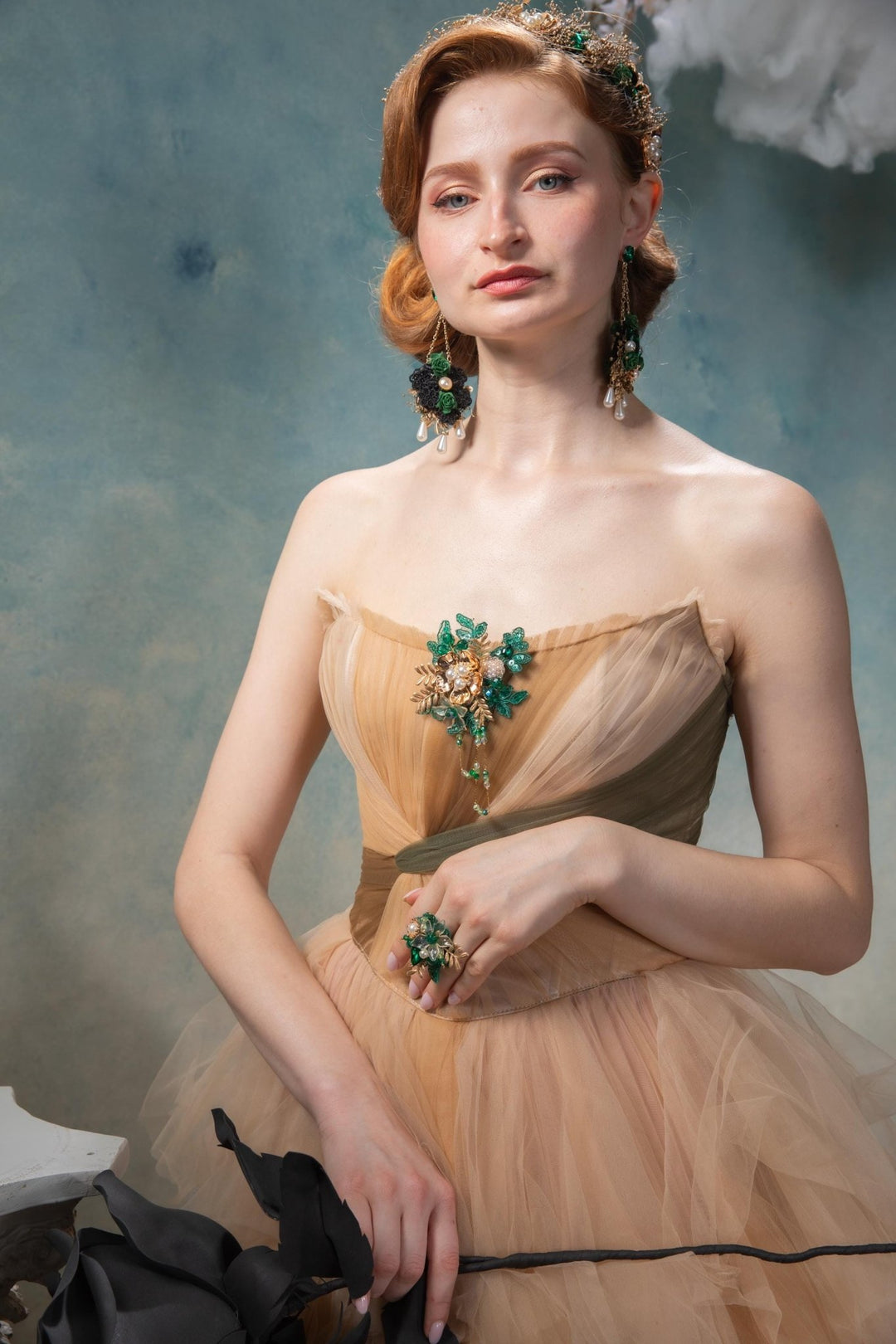 Emerald Green & Gold Flower Brooch – Glam Wedding Jewelry • Luxury Floral Pin – handmade floral hair accessory by magaela