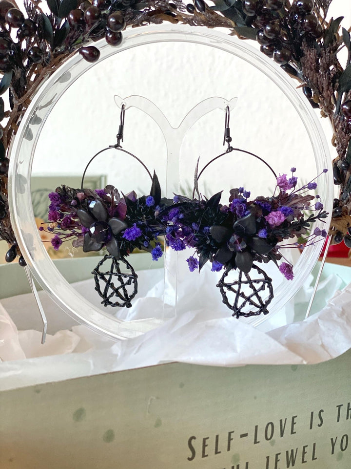 Handmade gift box "Forest witch" - gothic set of headpiece, circle earrings and ring – handmade floral hair accessory by magaela