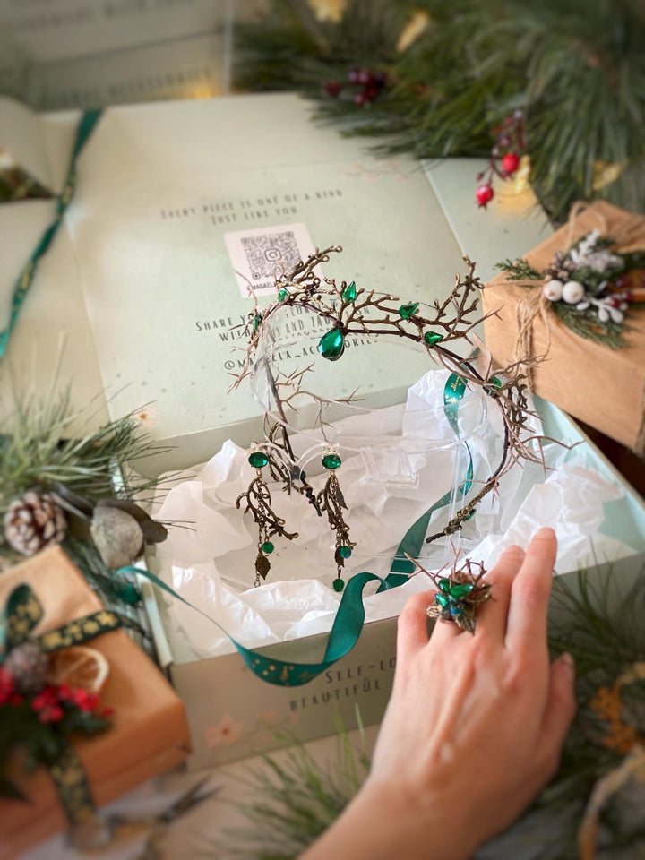 Handamde gift box "Elven secrets" - fairy tiara, rings and earrings – handmade floral hair accessory by magaela