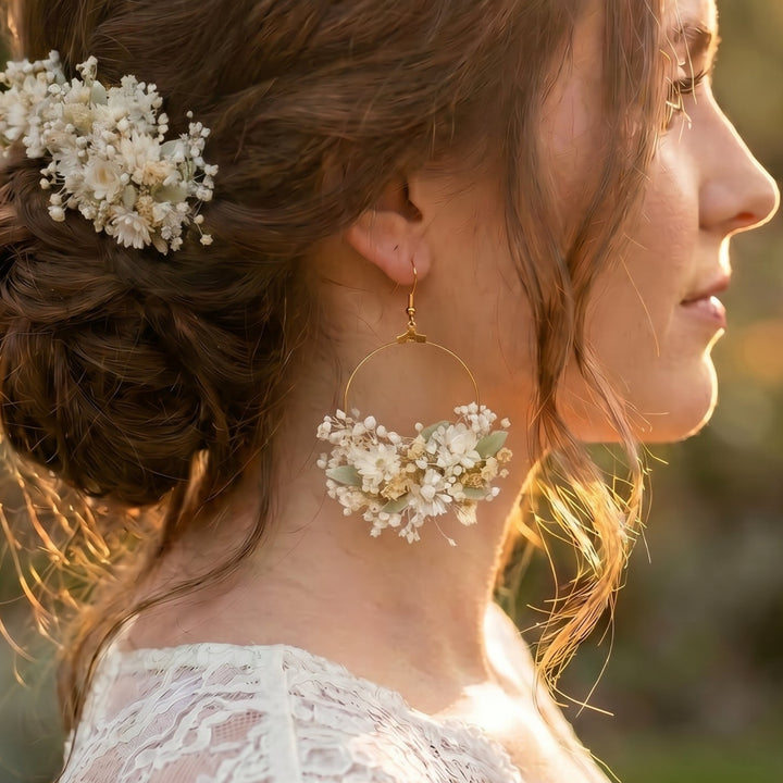 Floral Hoop Earrings 6 cm – Ixodia & Gypsophila Dried Flower Earrings – handmade floral hair accessory by magaela