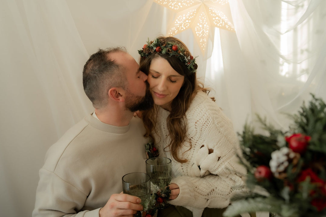 Woodladn Christmas Headband with red apples and cinnamon: Winter Floral Hair Accessory – handmade floral hair accessory by magaela