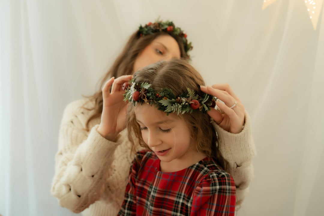 Christmas Hair Wreath with apples and spice: Woodland Winter Headpiece – handmade floral hair accessory by magaela