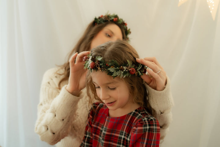 Christmas Hair Wreath with apples and spice: Woodland Winter Headpiece – handmade floral hair accessory by magaela