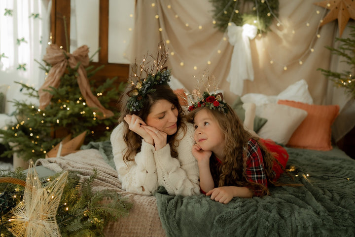 Christmas Reindeer Antler Headband: Woodland blueberries with lights – handmade floral hair accessory by magaela