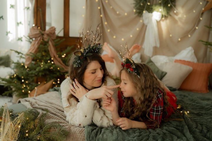 Christmas Reindeer Antler Headband: Woodland blueberries with lights – handmade floral hair accessory by magaela